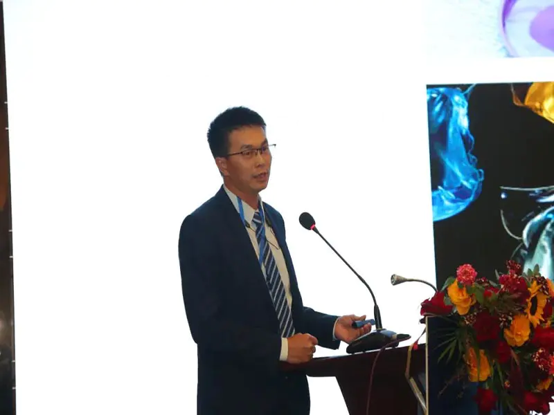博维研发总监钟强做《洗衣凝珠洗护能力升级带来的行业发展变化》专题报告